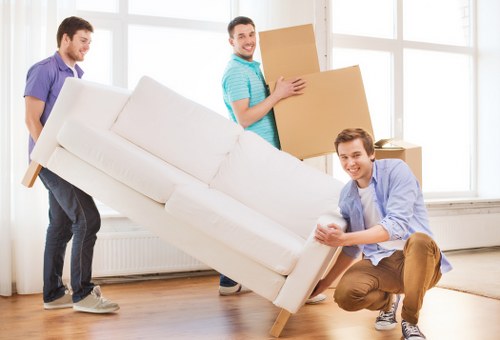 Removal truck hire for residential and commercial customers in Sutton